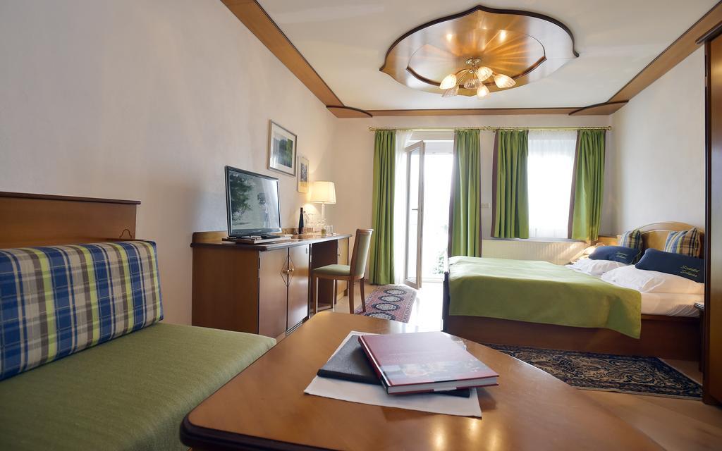 Seehotel Schwan Гмунден Екстериор снимка
