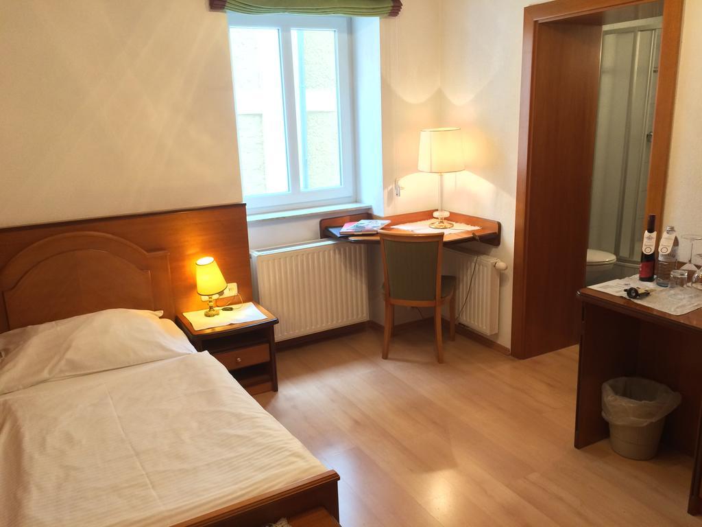 Seehotel Schwan Гмунден Екстериор снимка